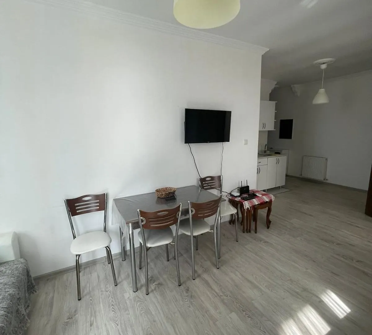 Sunny Apartment In The Heart Of Batumi Angisa